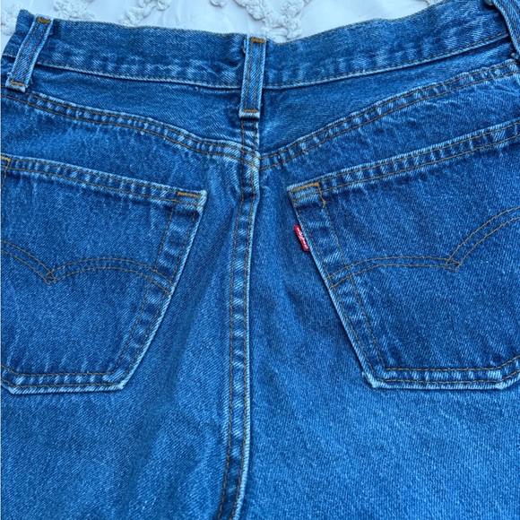 Levi's Women's Blue Jeans - Picture 2 of 5